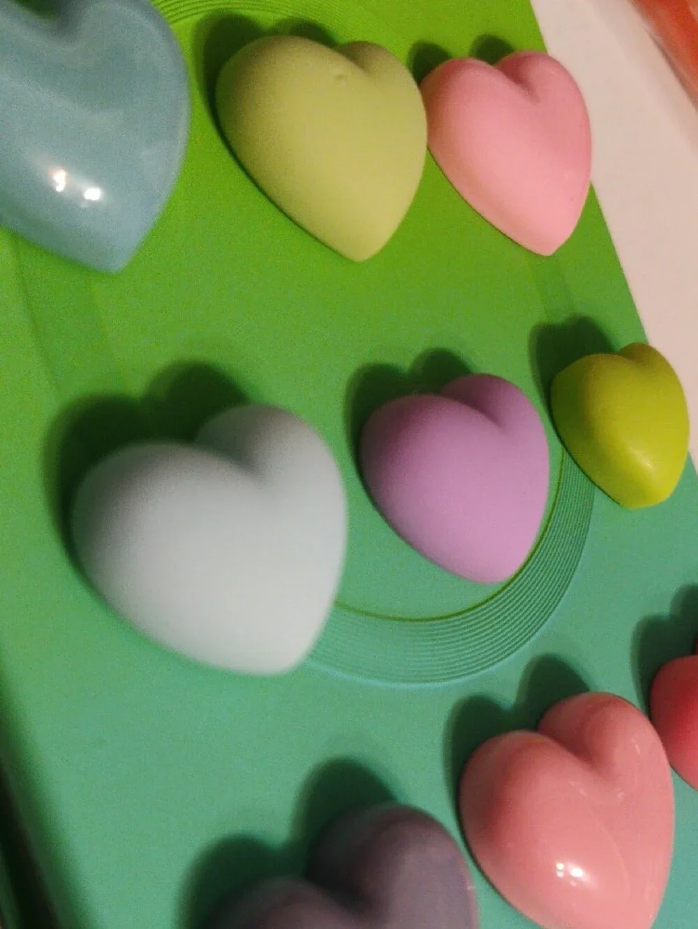 Cute Heart Pop-It Gradient Phone Case - Lime Green to Aqua
